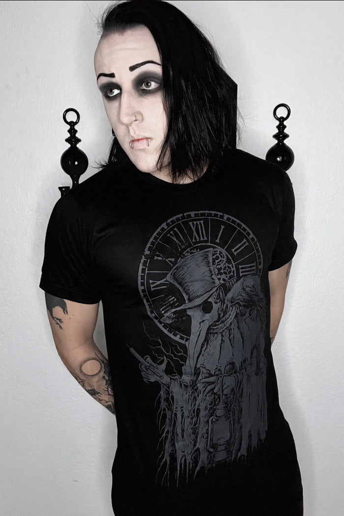 Plague Doctor T-shirt [GREY ASHES]