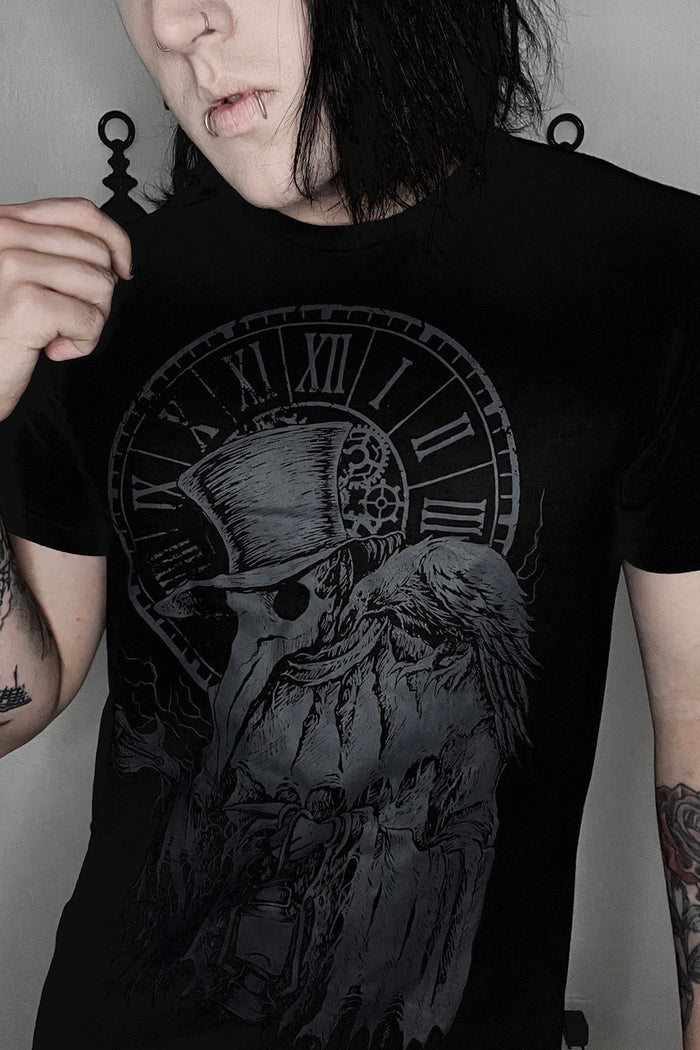 Plague Doctor T-shirt [GREY ASHES]
