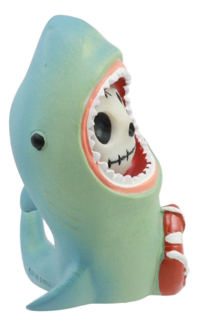 creepy cute statue